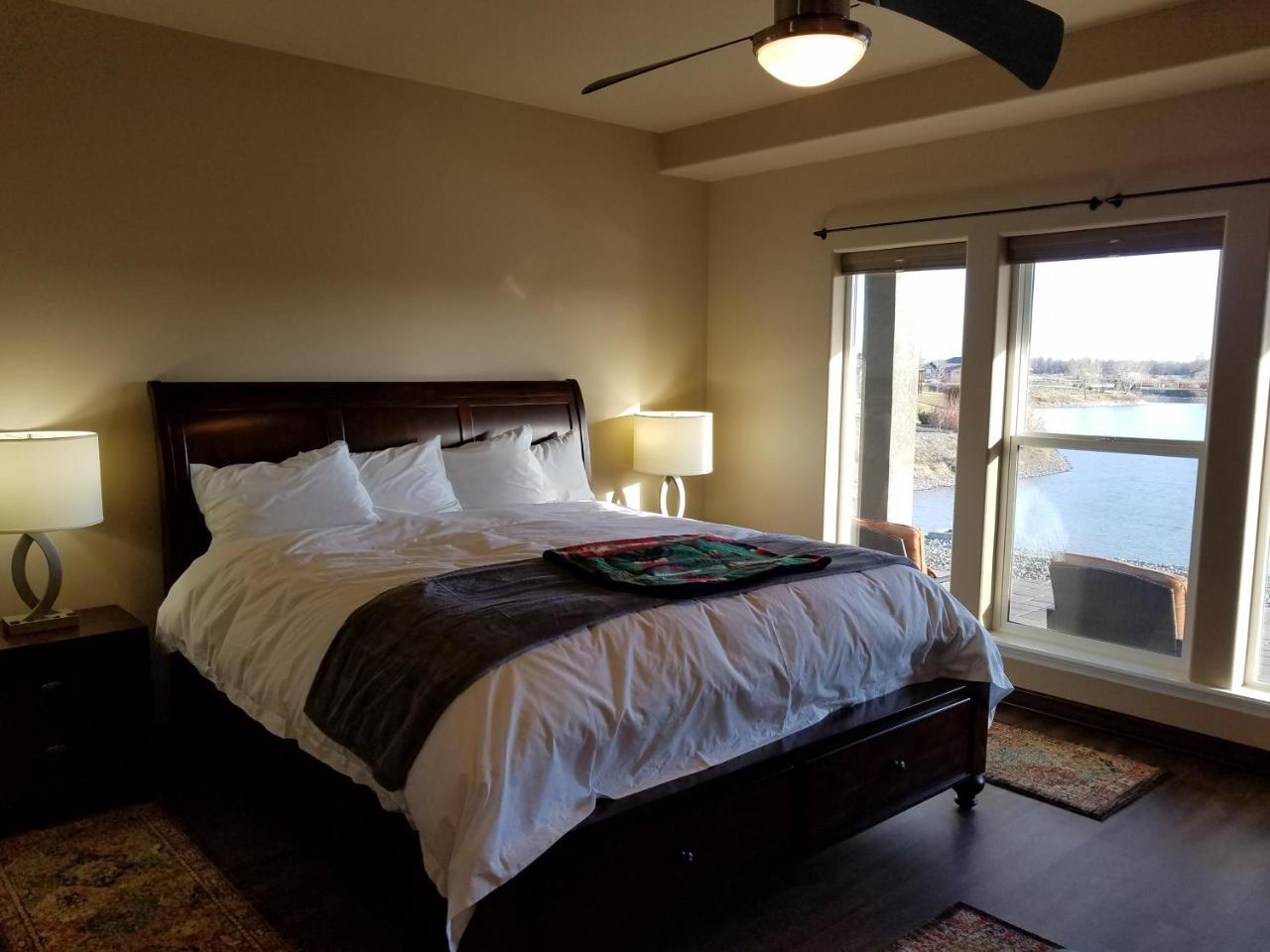 Zillah Lakes Inn Extérieur photo