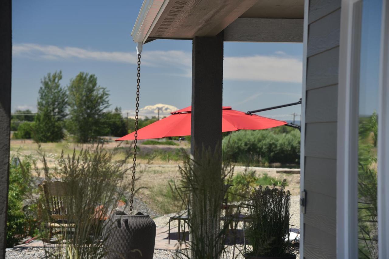 Zillah Lakes Inn Extérieur photo